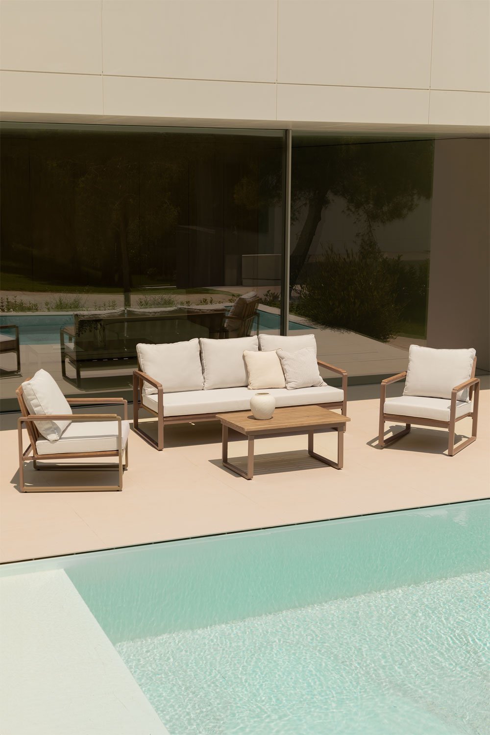 Garden set with 3-seater sofa, 2 armchairs and coffee table in aluminium and acacia wood Giselle , gallery image 1