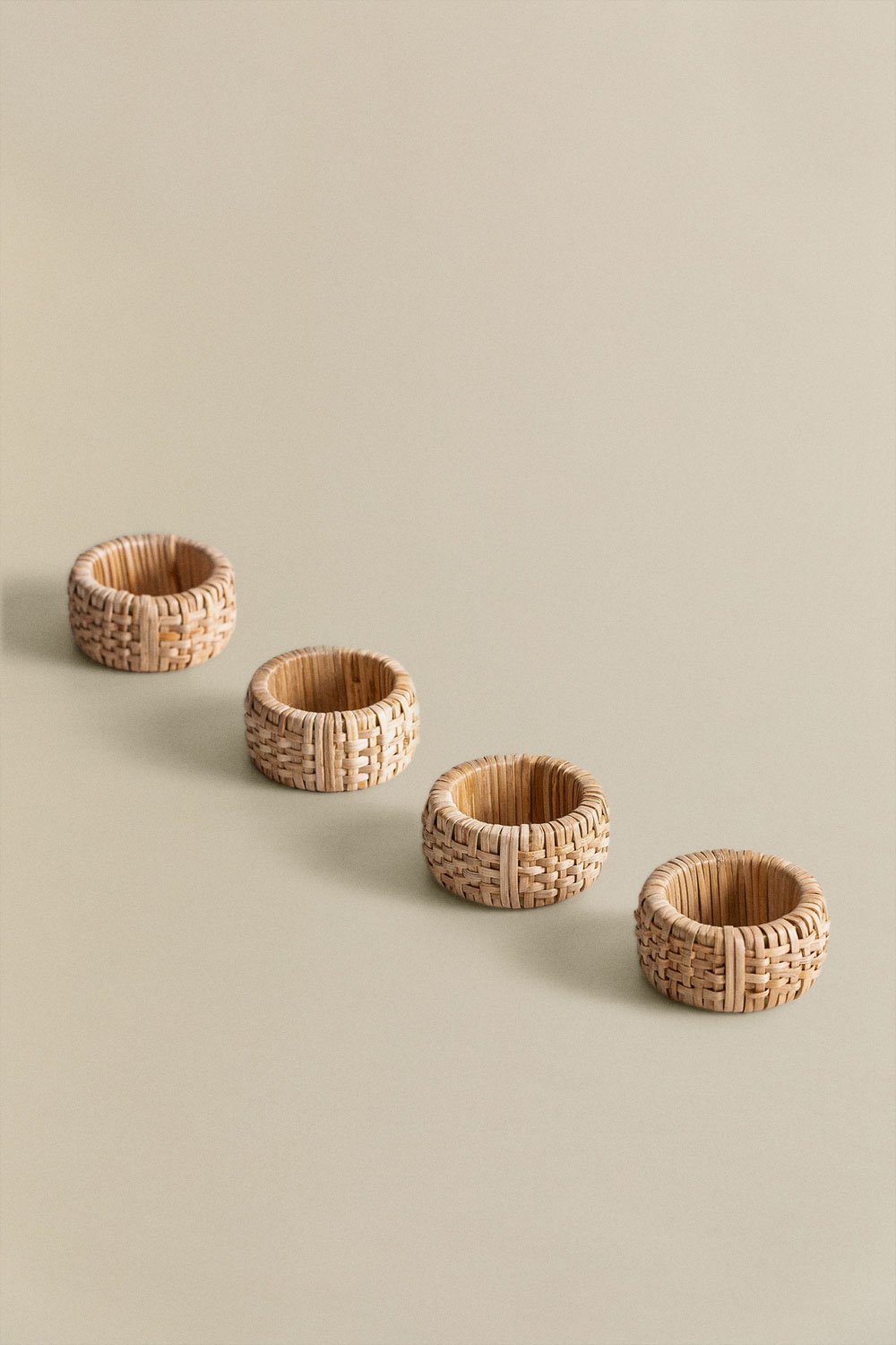 Set of 4 Orya napkin rings, gallery image 2