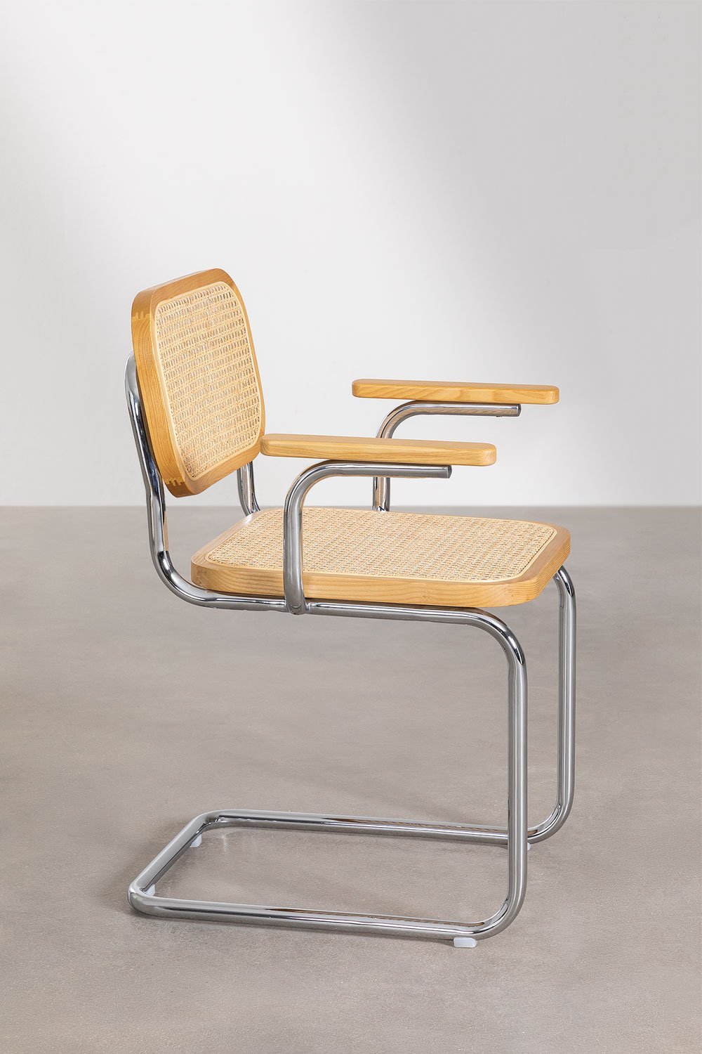 Pack of 2 dining chairs with armrests in rattan and steel Tento, gallery image 4