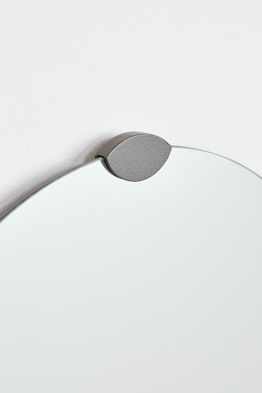 Oval wall mirror 30x60 cm with Nubino steel shelf, gallery image 5