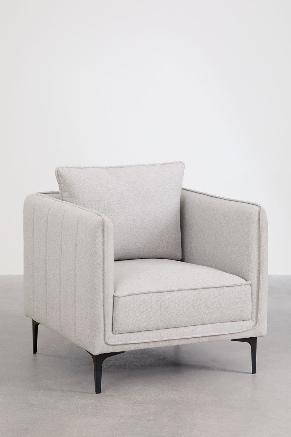 Beniares armchair, gallery image 3