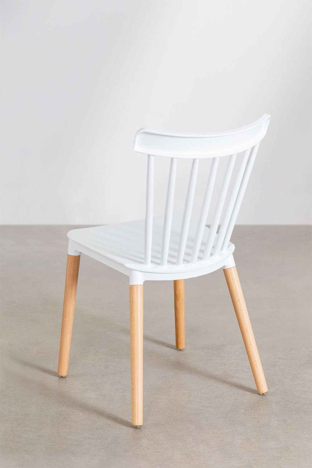 Pack of 2 Royal dining chairs in Beech wood and polypropylene, gallery image 4