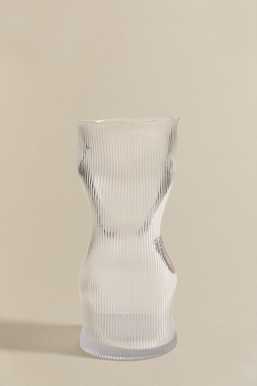 Vicel glass vase, gallery image 2