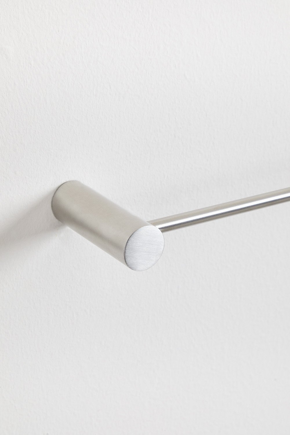 Wall-mounted towel rack with bar ↔︎60 cm for bathroom in stainless steel Devon, gallery image 4