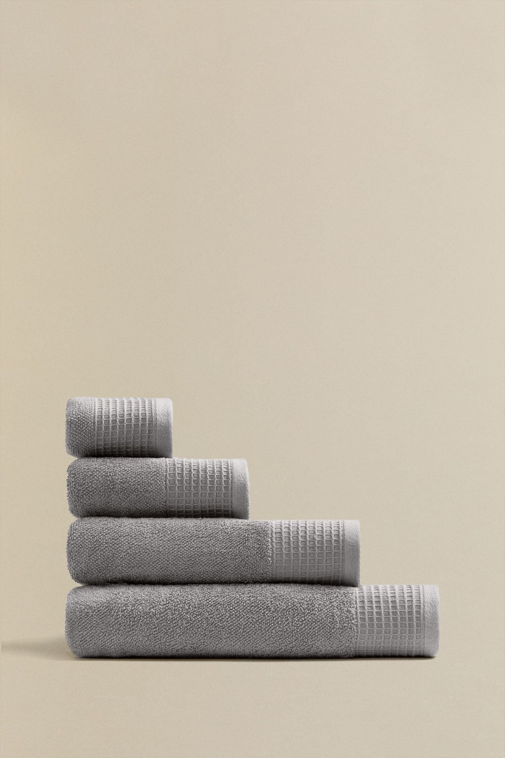 Set of 4 terry cotton towels with Claritone border    , gallery image 1