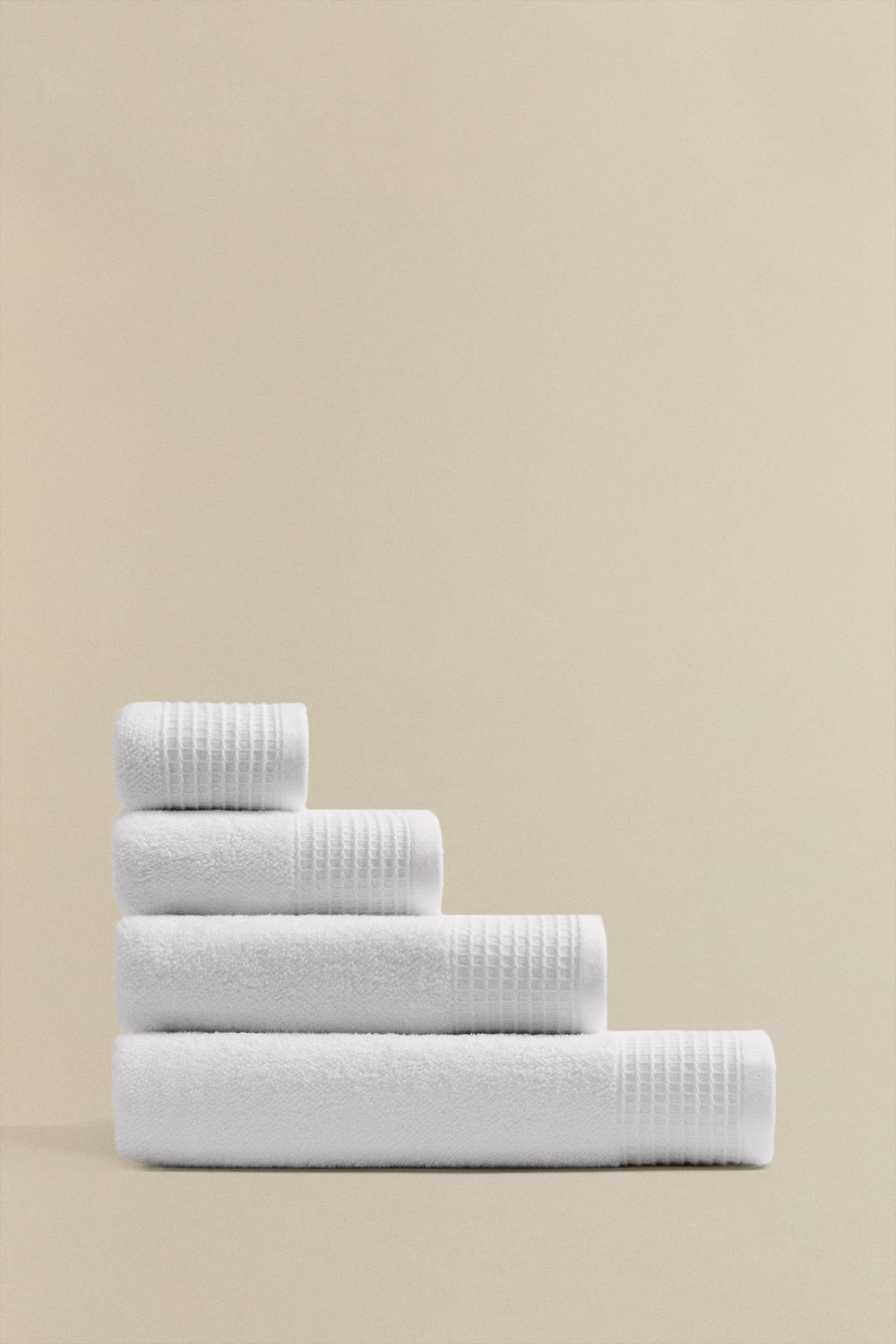 Set of 4 terry cotton towels with Claritone border    , gallery image 1