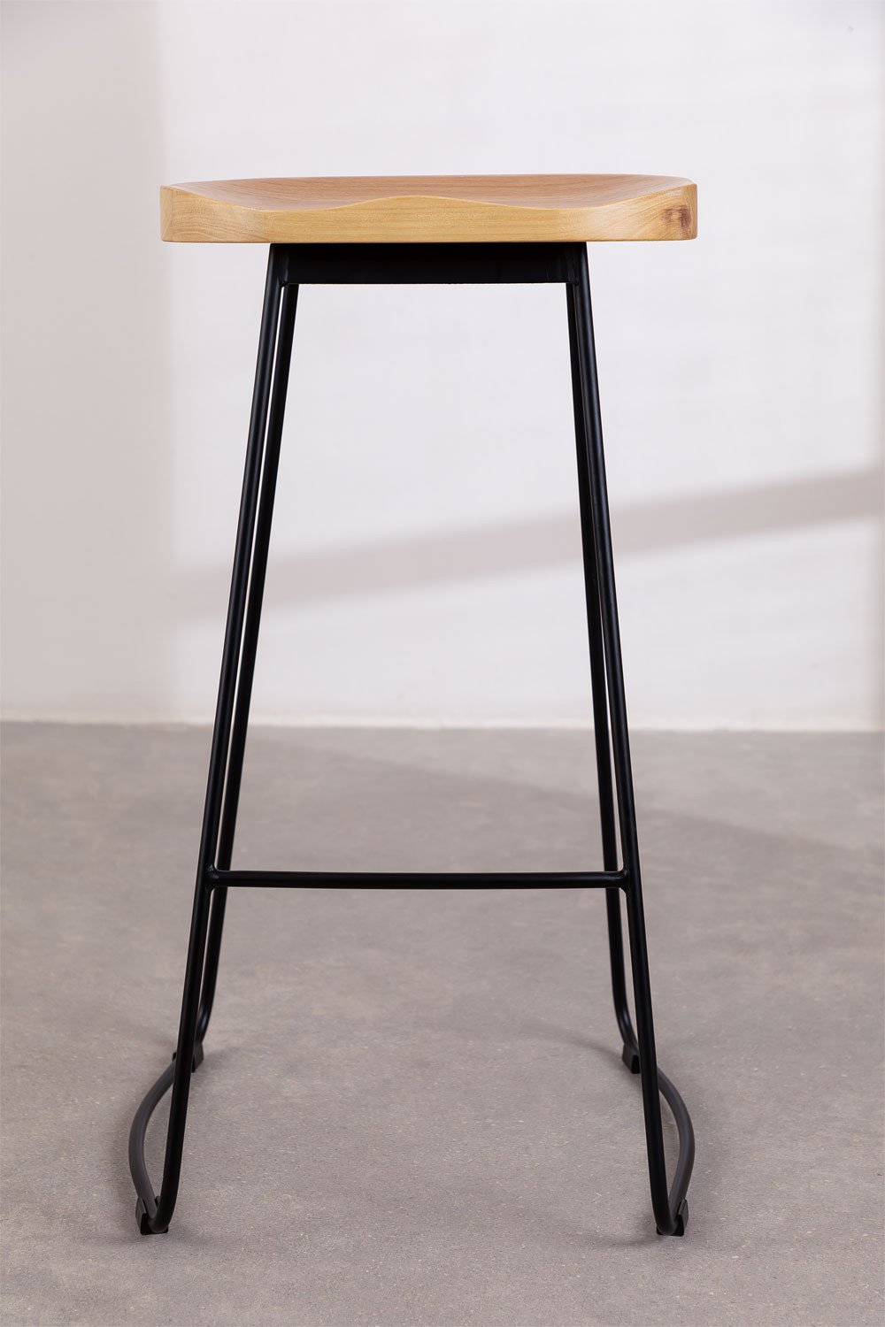 Pack of 2 high stools in steel and elm wood Neicol, gallery image 3