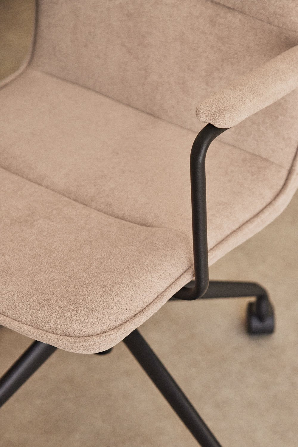 Seifert Desk Chair with Wheels and Armrests, gallery image 2