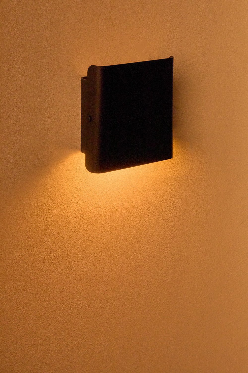 LED outdoor wall light in aluminum and stainless steel Nirela, gallery image 2