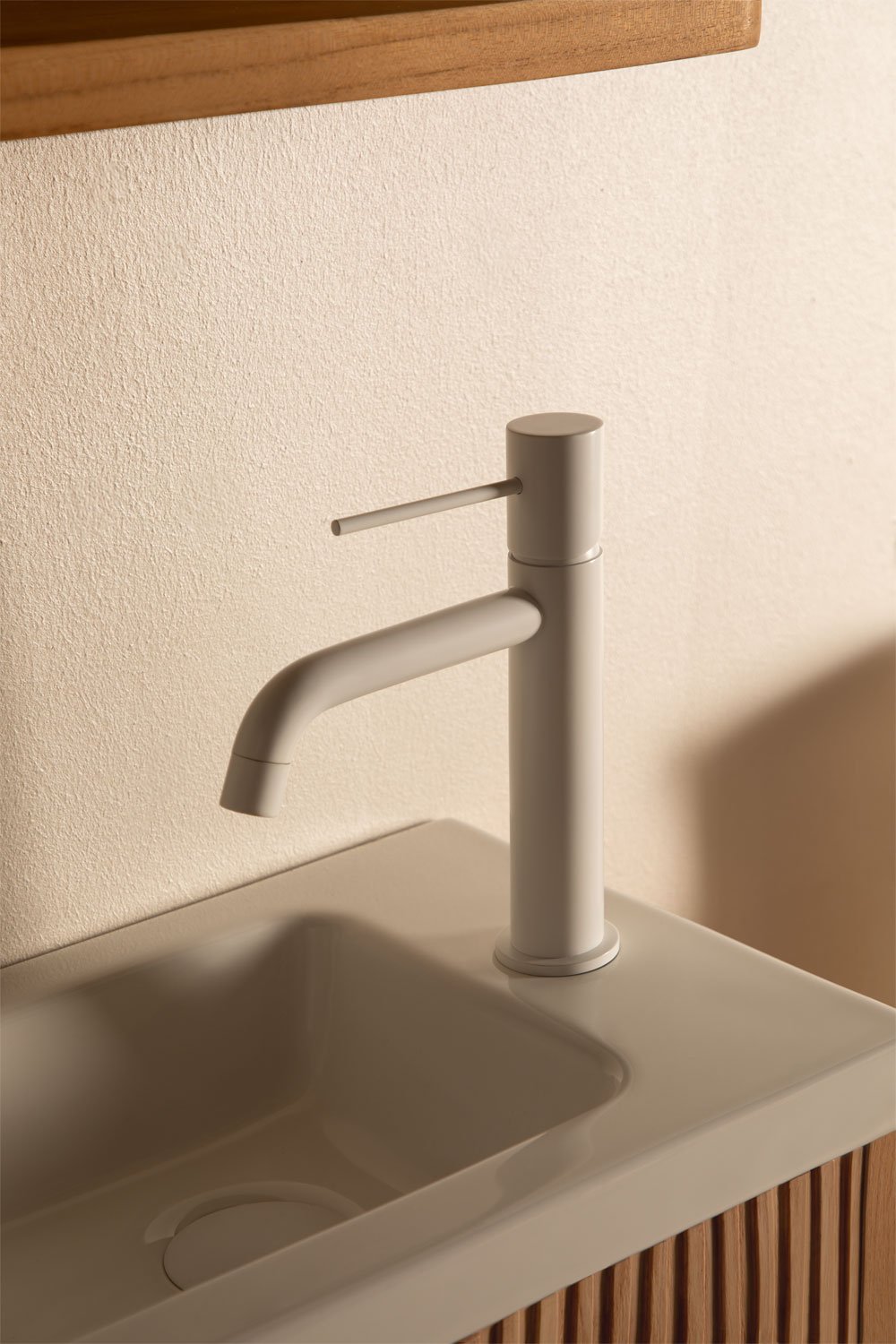 Orveta brass basin faucet, gallery image 1