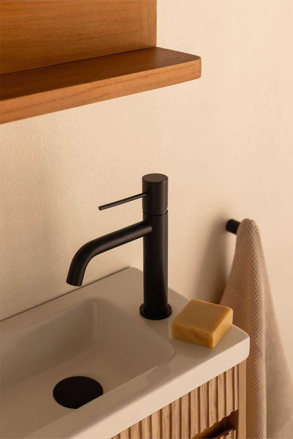 Orveta brass basin faucet, gallery image 1