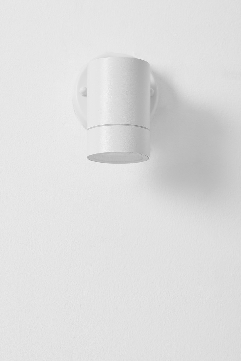 Jaxten outdoor wall light in aluminium, gallery image 3