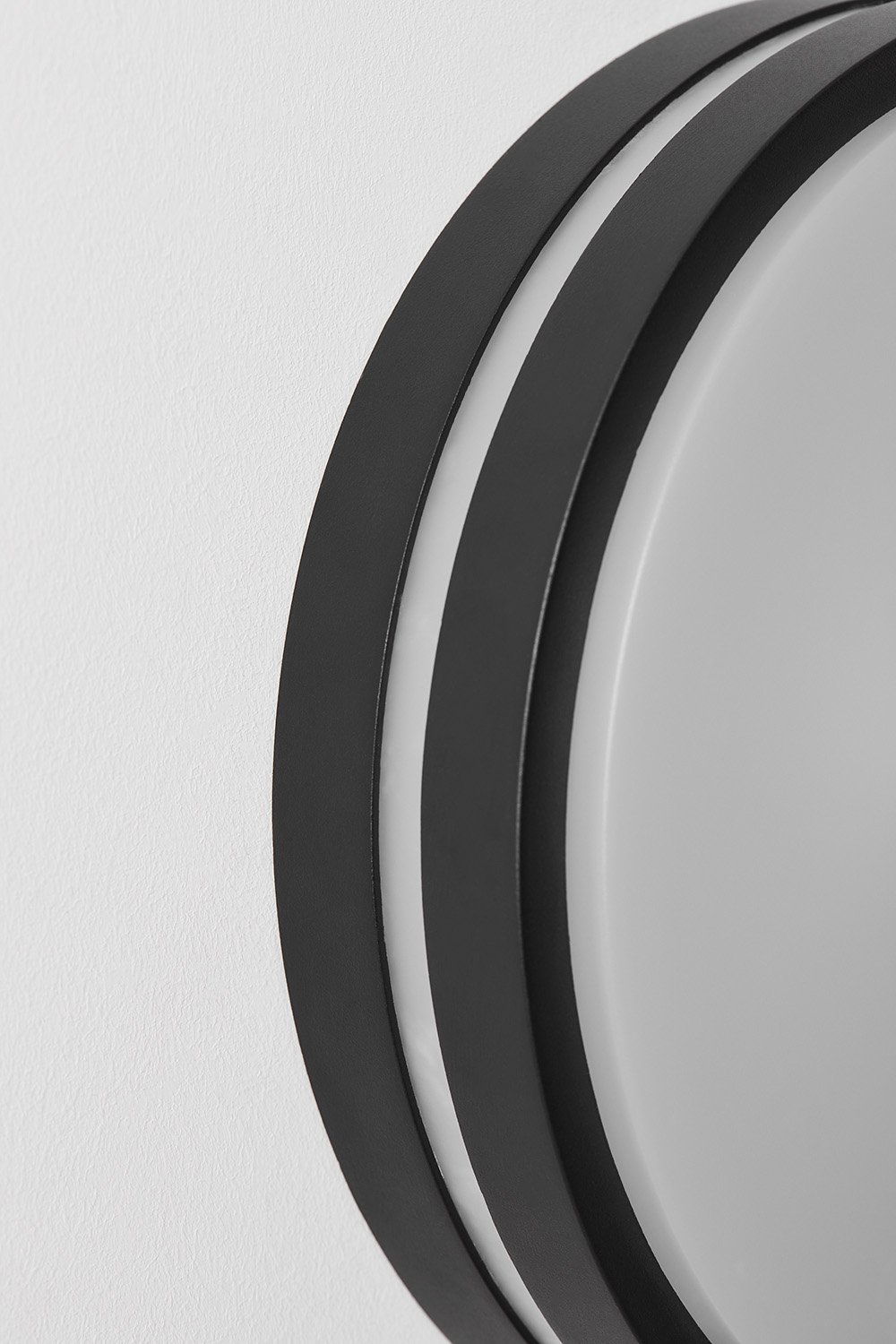 Rilamo outdoor wall light in aluminum, gallery image 4