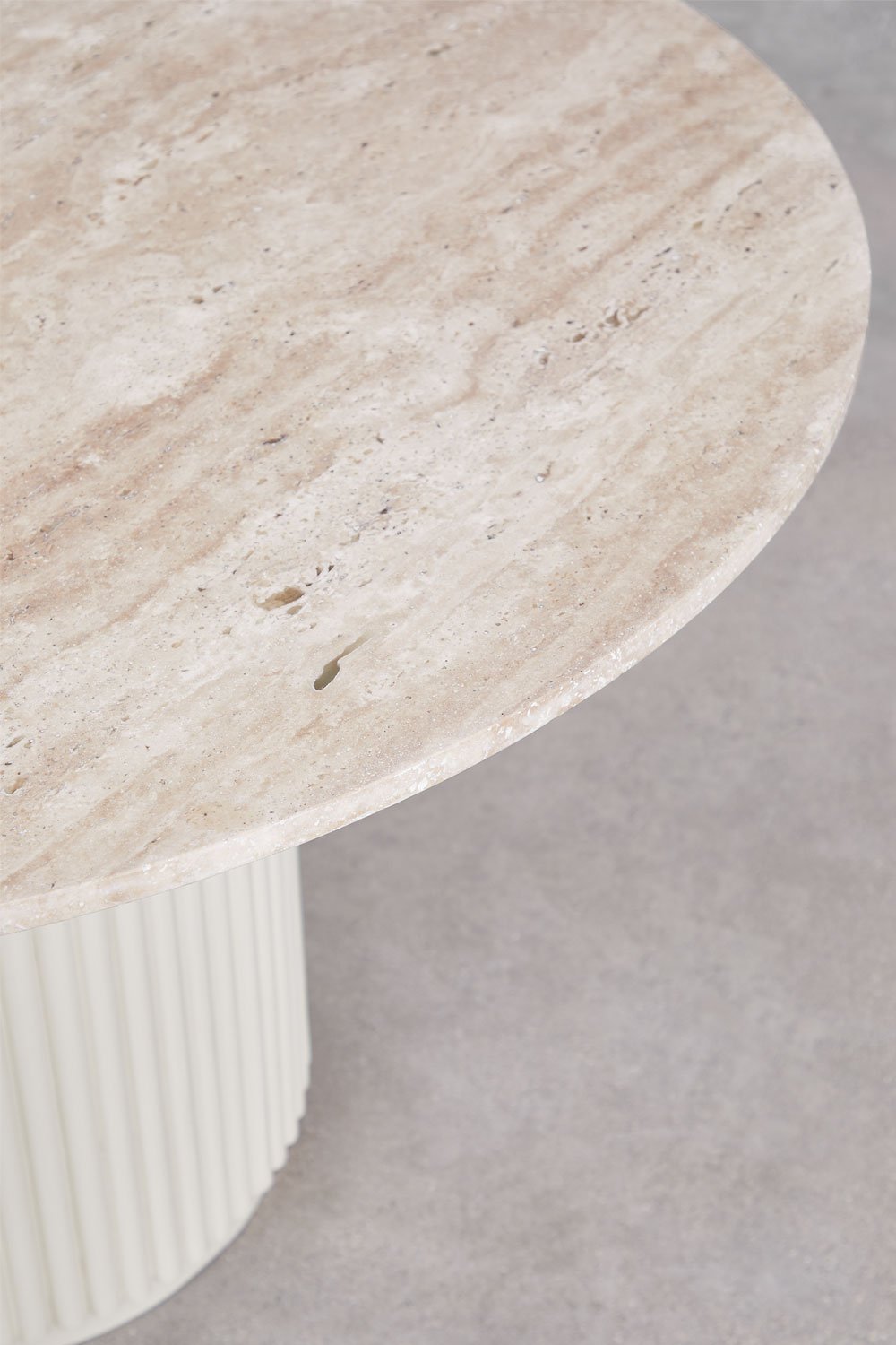 Round dining table in travertine and mango wood (Ø120 cm) Giselda, gallery image 2