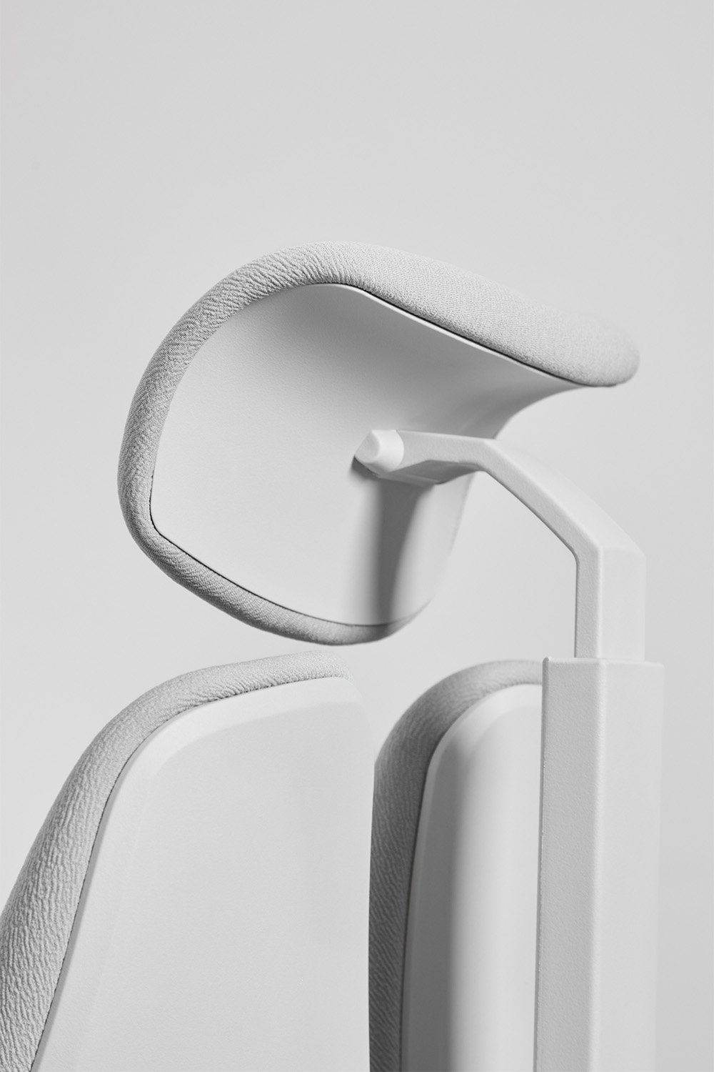 Belcaire office chair with wheels and armrests, gallery image 9