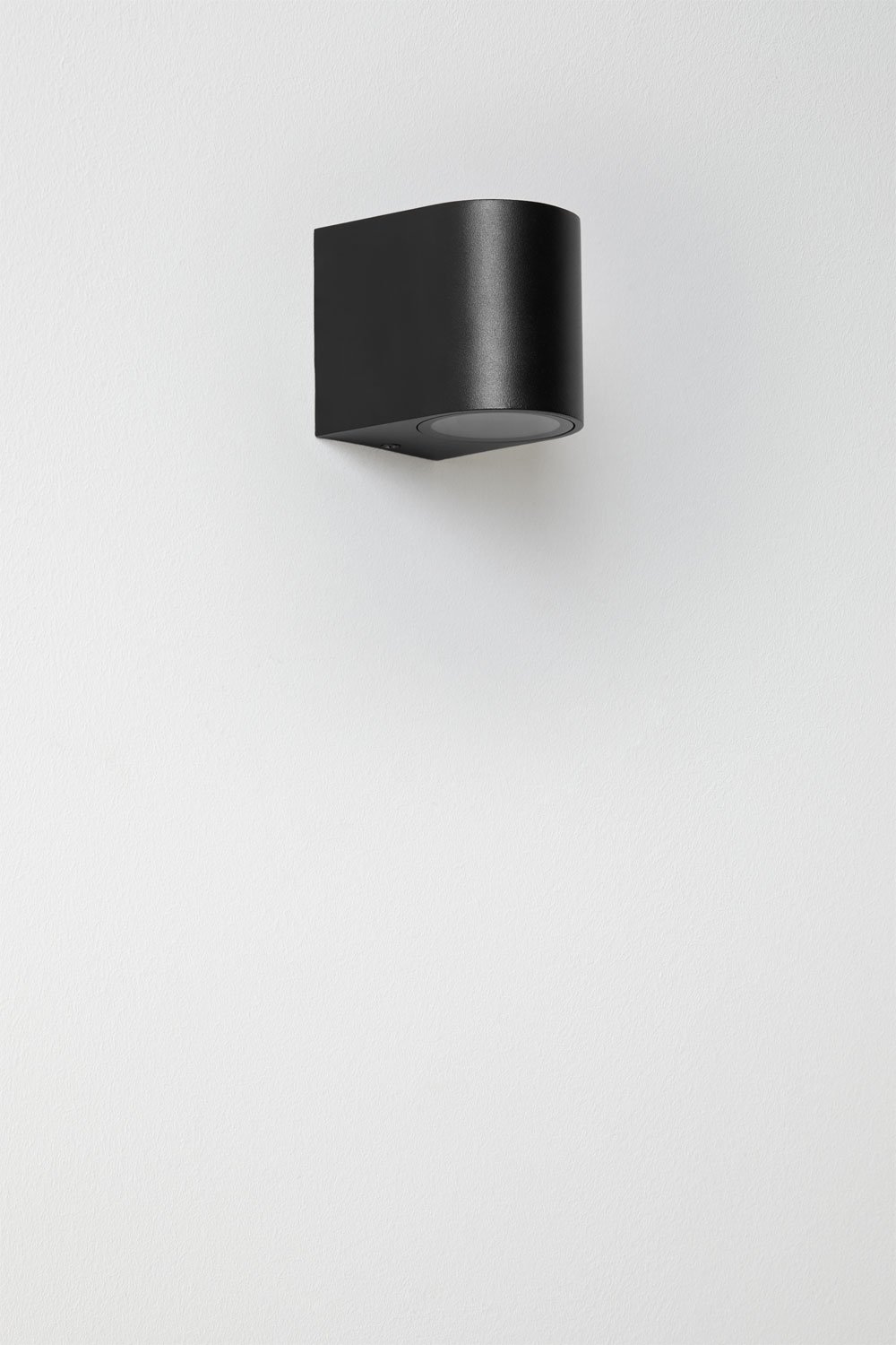 Pevot aluminum wall light , gallery image 1