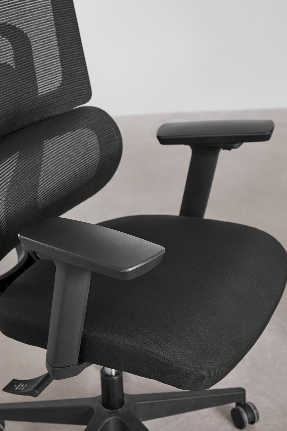 Office chair with wheels and armrests Vignes, gallery image 8
