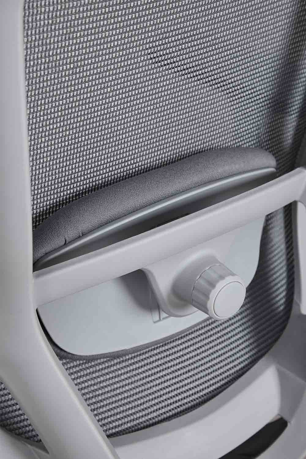 Larinsa office chair with wheels and armrests, gallery image 10