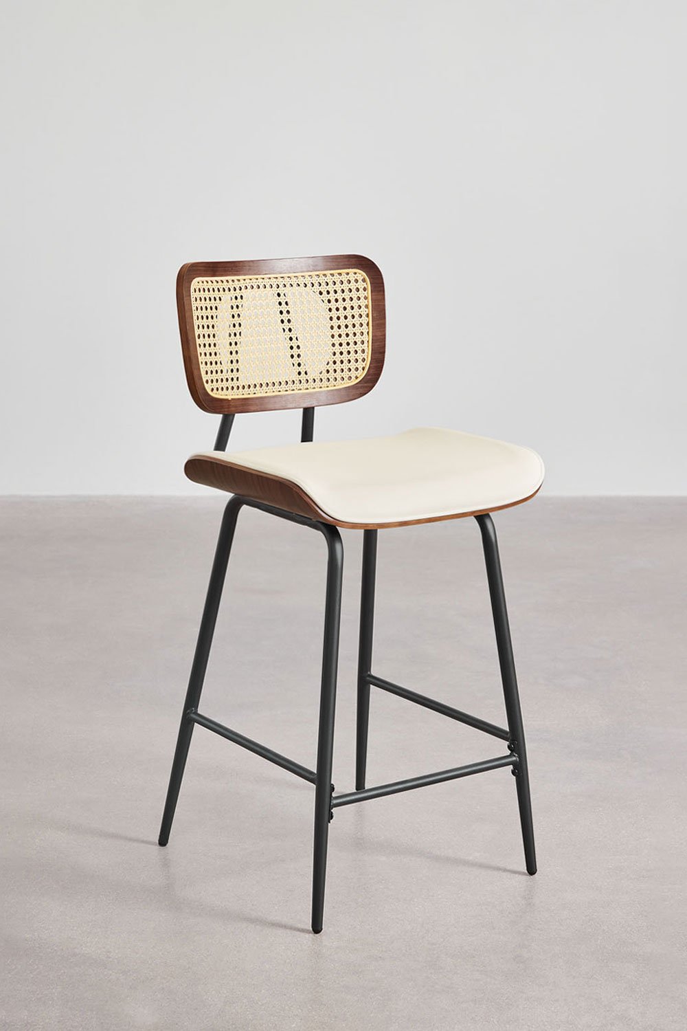 High stool in wood, rattan and Raysa leatherette, gallery image 1