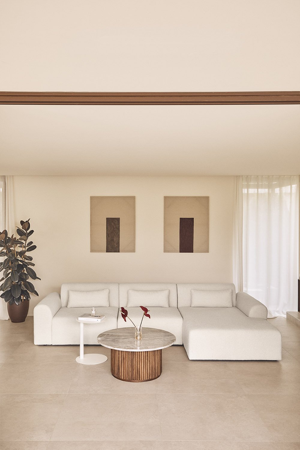 3-piece modular sofa with chaise longue on the right in Borreguito Borjan, gallery image 1