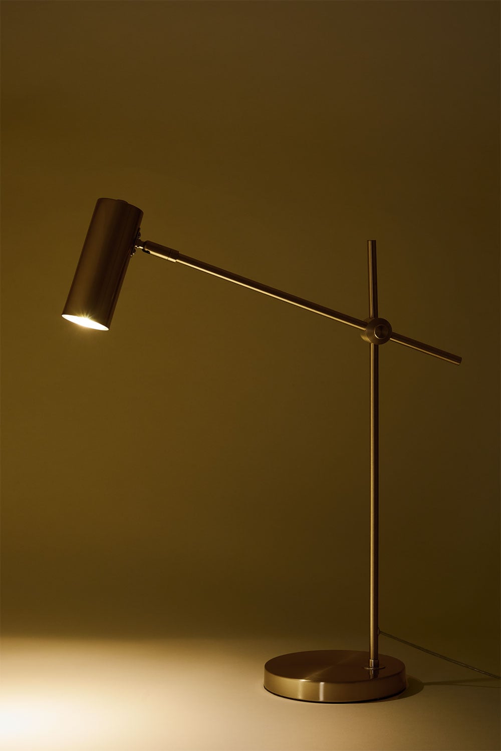 Idina iron table lamp, gallery image 4