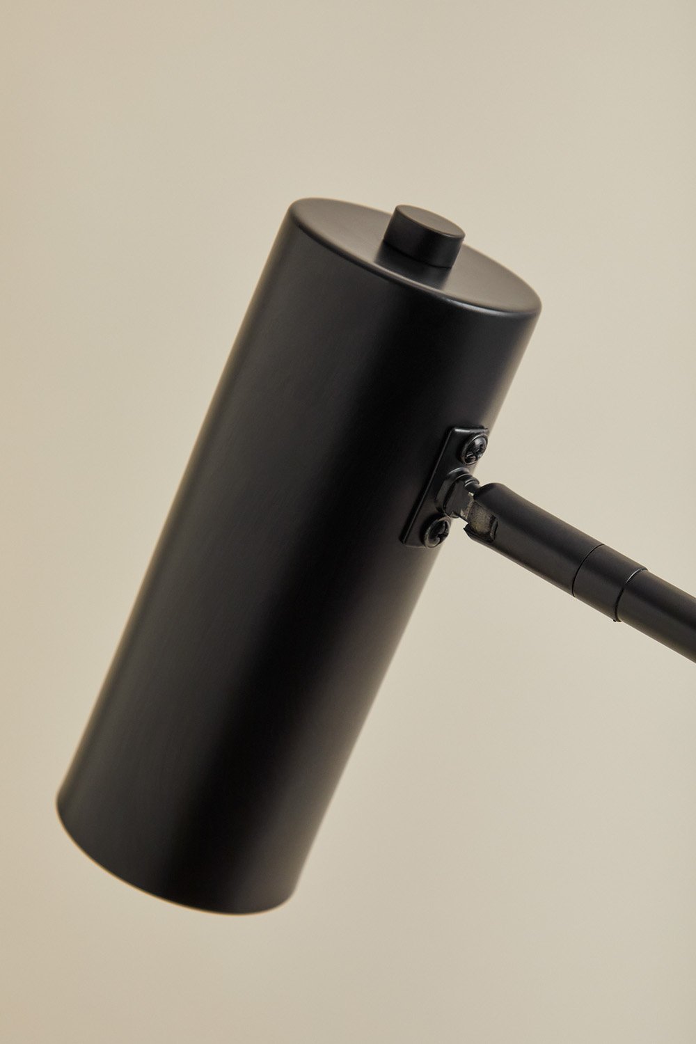 Idina iron table lamp, gallery image 4