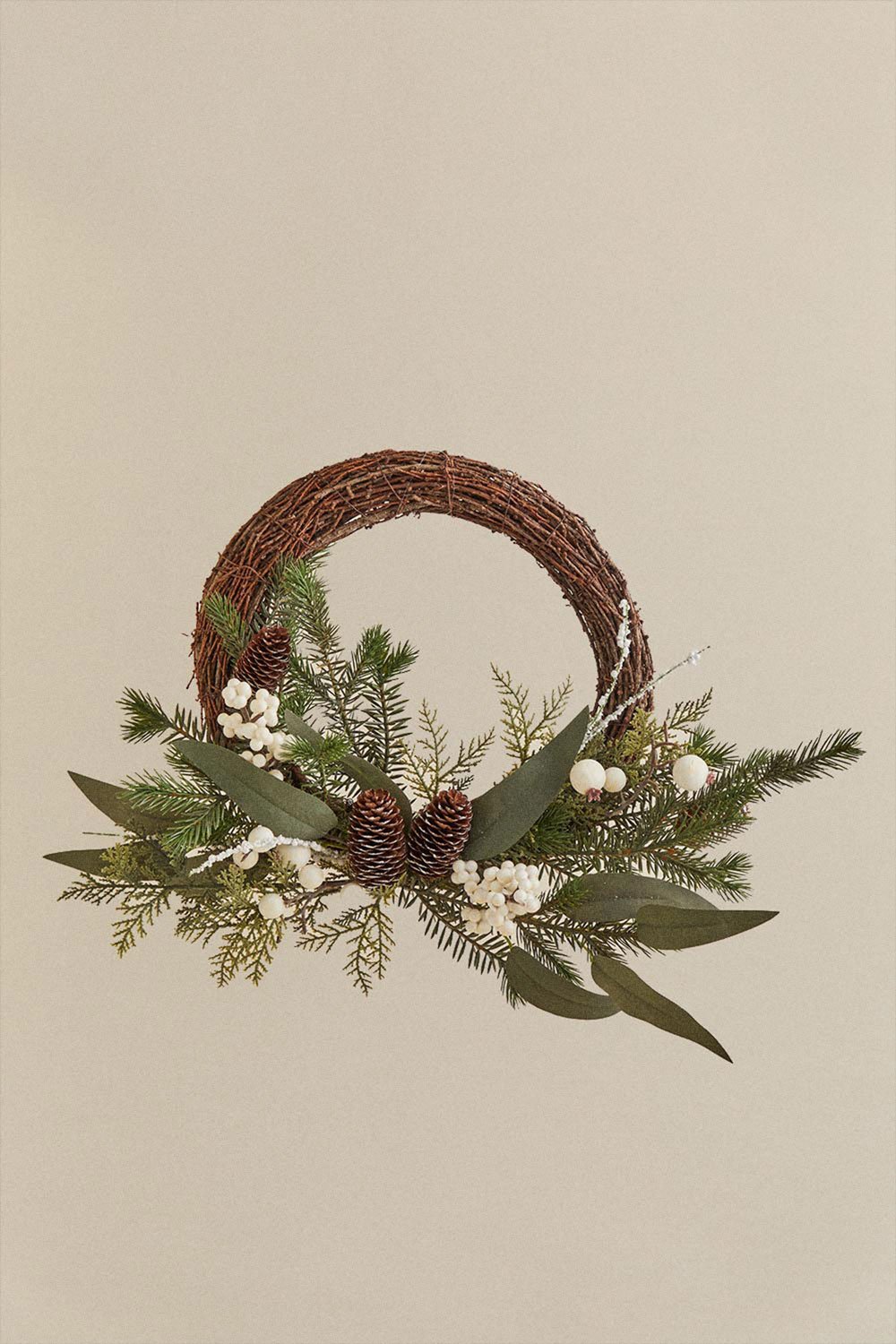 Decorative Christmas wreath in rattan with pine cones Fironila, gallery image 1