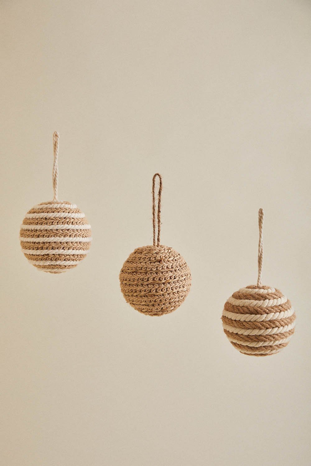 Set of 3 Nevor braided rope Christmas ornaments, gallery image 2