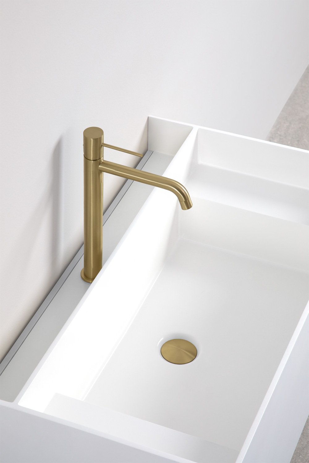 Resin bathroom furniture set with integrated sink and Nerine LED light, gallery image 5