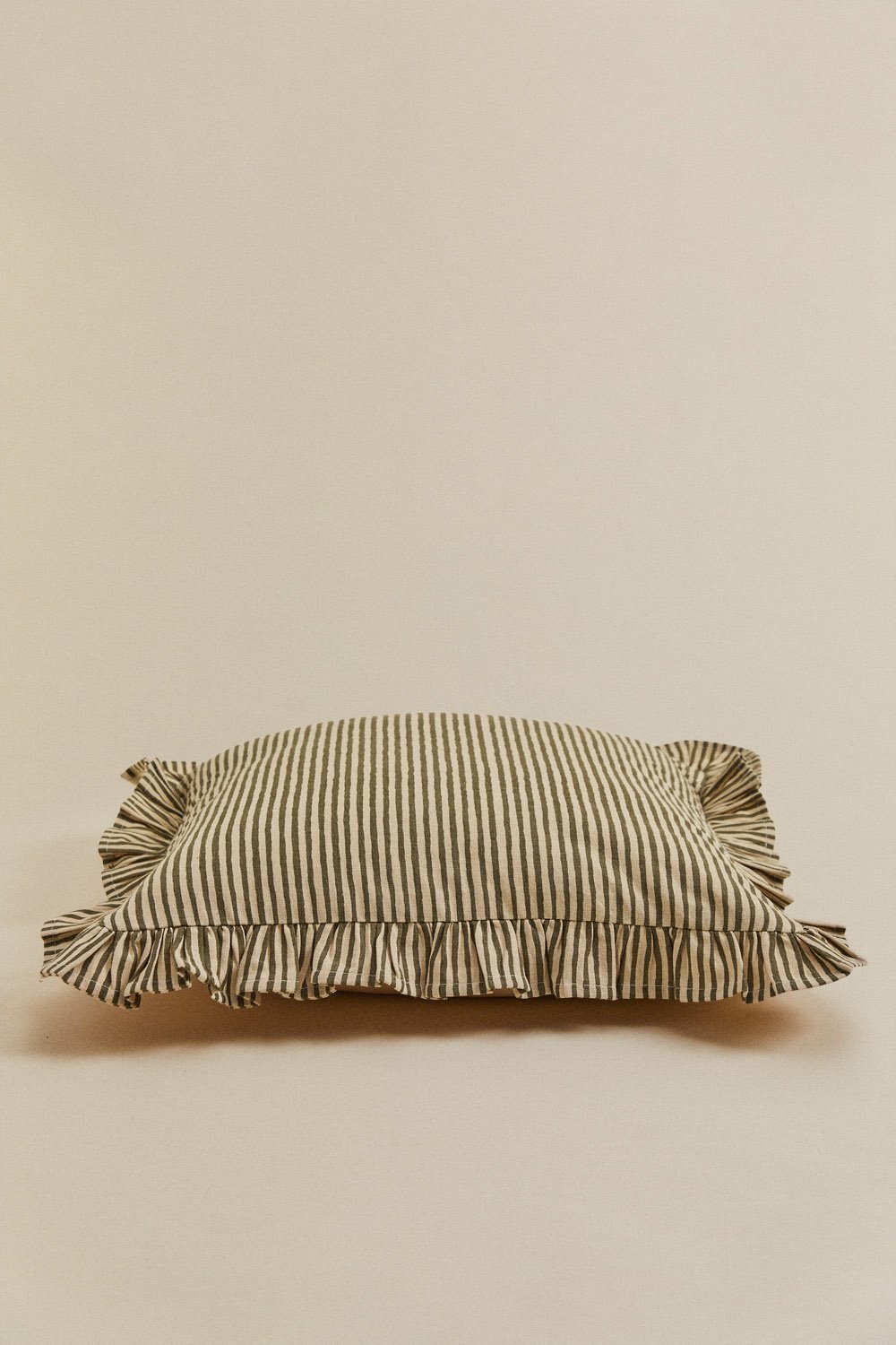 Square cotton cushion (45x45 cm) Clouzot, gallery image 2