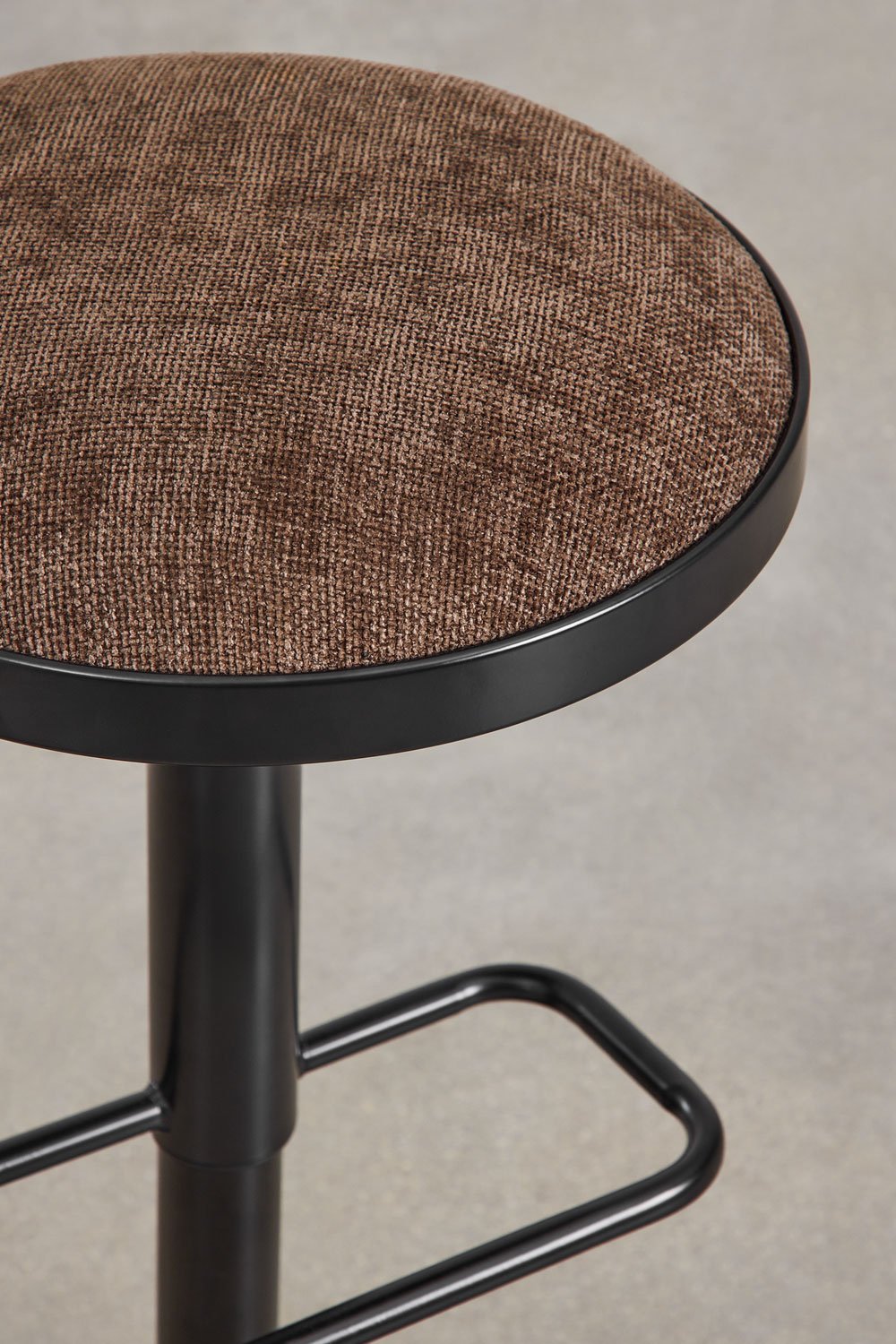 Pack of 2 adjustable high stools in metal and Igarasi fabric, gallery image 5