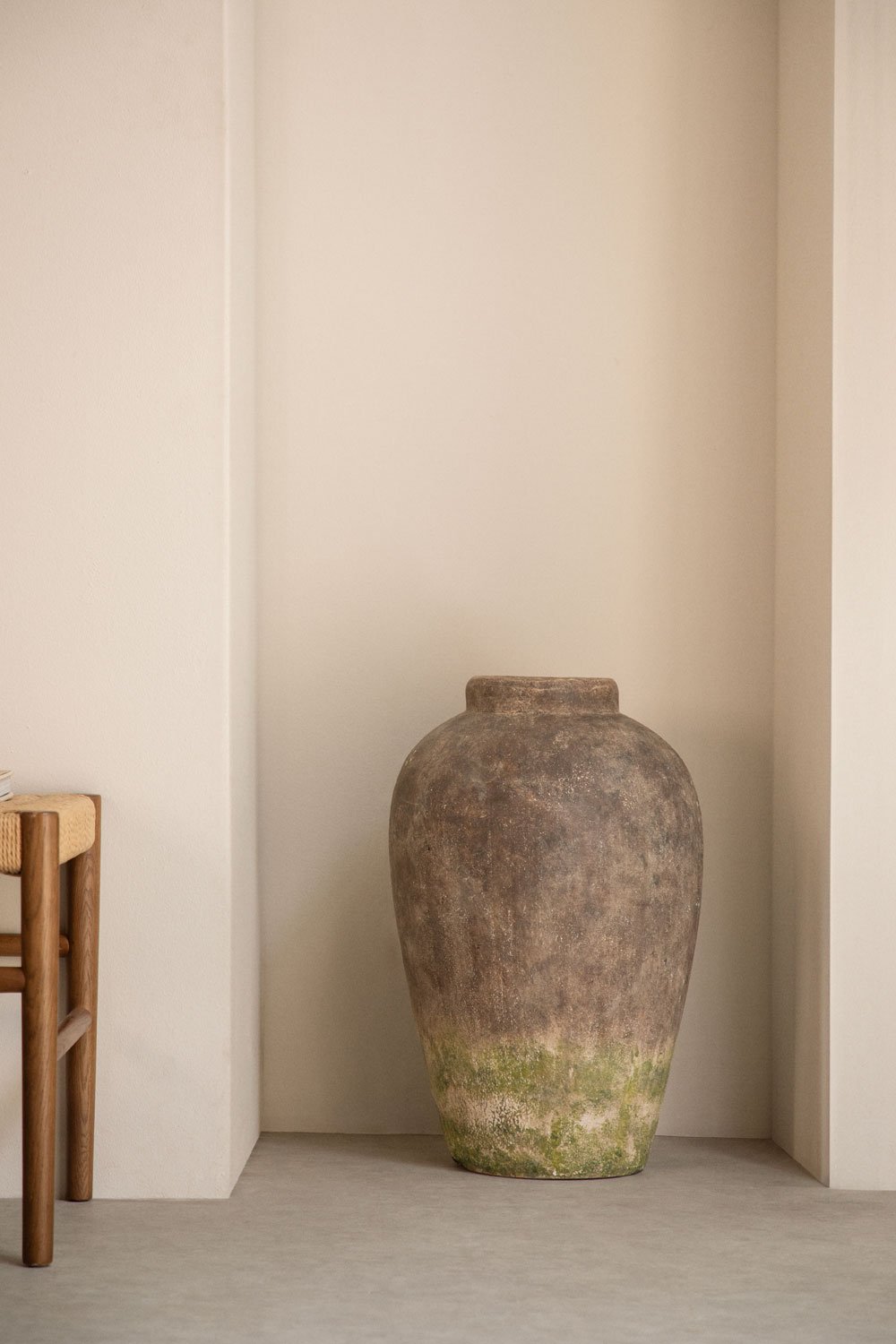 Tervio Terracotta Vase, gallery image 1