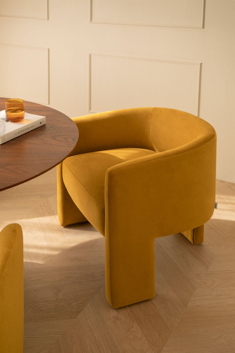 Xastru velvet dining chair, gallery image 1