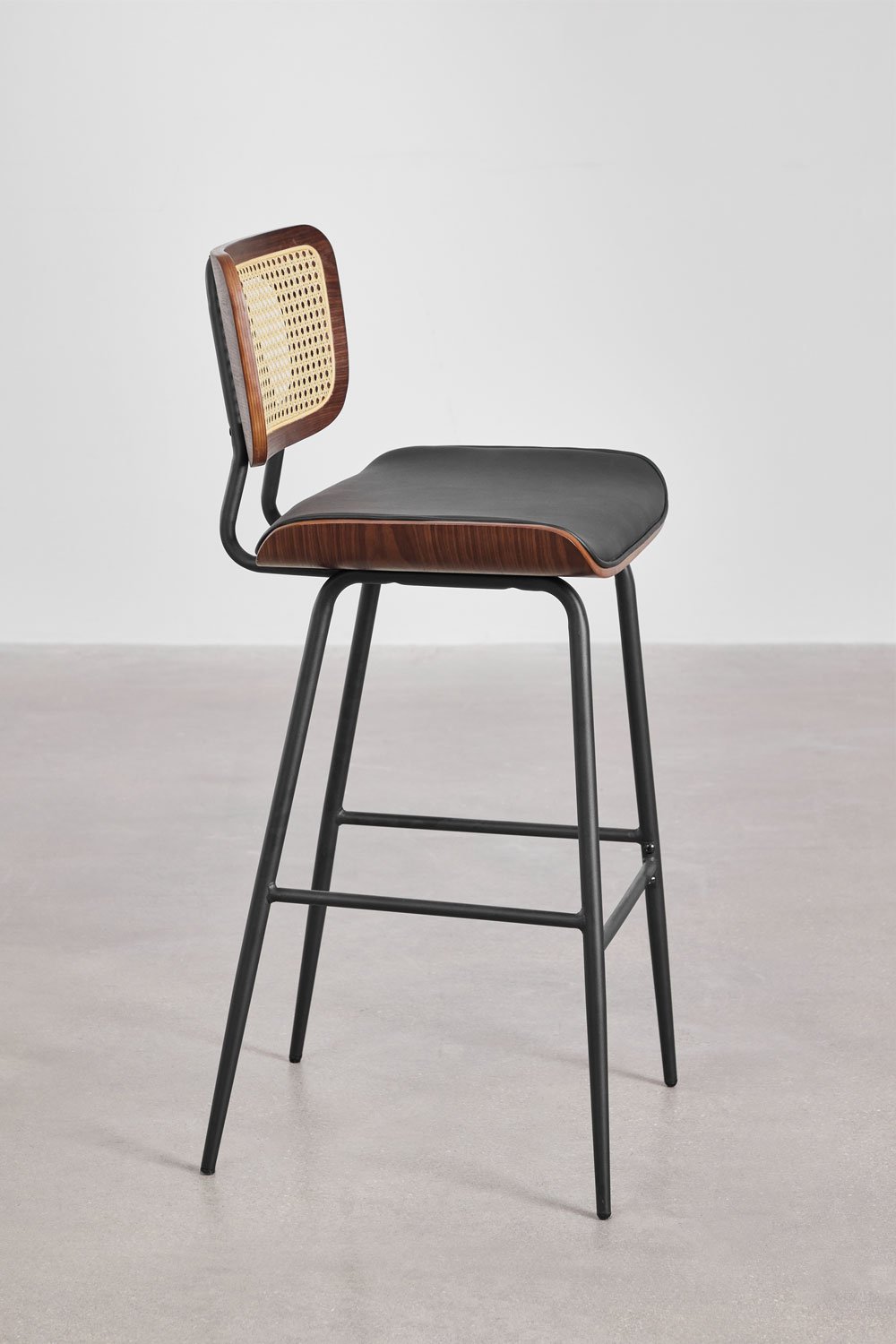 High stool in wood, rattan and Raysa leatherette, gallery image 2