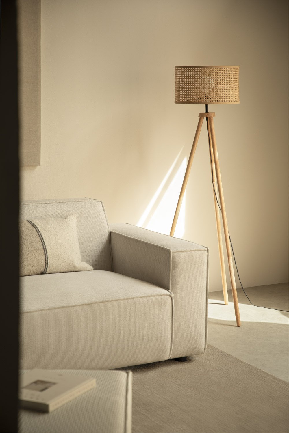 Floor Lamp Serri, gallery image 1