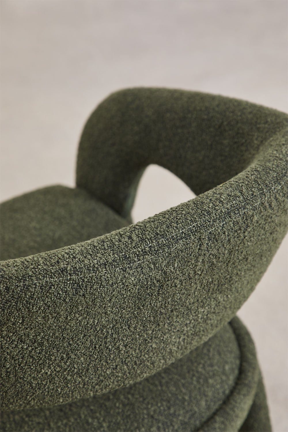 Pack of 4 Arazeina upholstered dining chairs with armrests, gallery image 6