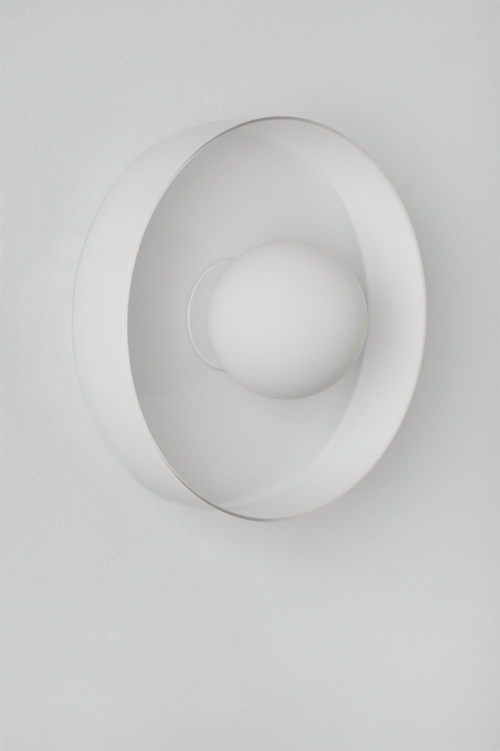 Jaxal wall sconce in glass and stainless steel, gallery image 2