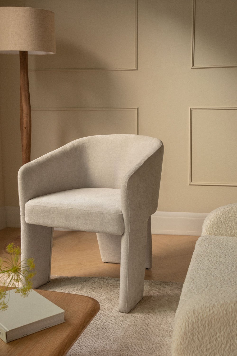 Upholstered Armchair Jimena, gallery image 1