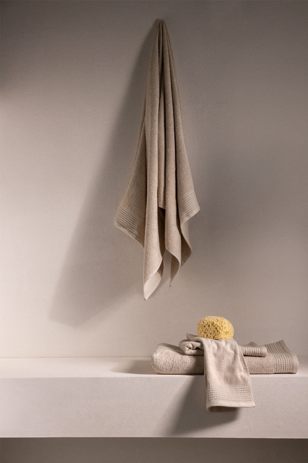 Terry cotton towel with Claritone border , gallery image 1