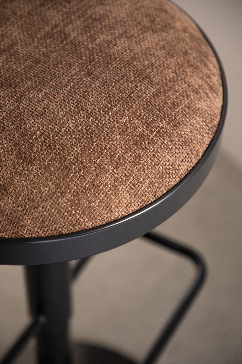 2-Pack adjustable high stools in chocolate brown and black legs Igarasi, gallery image 2