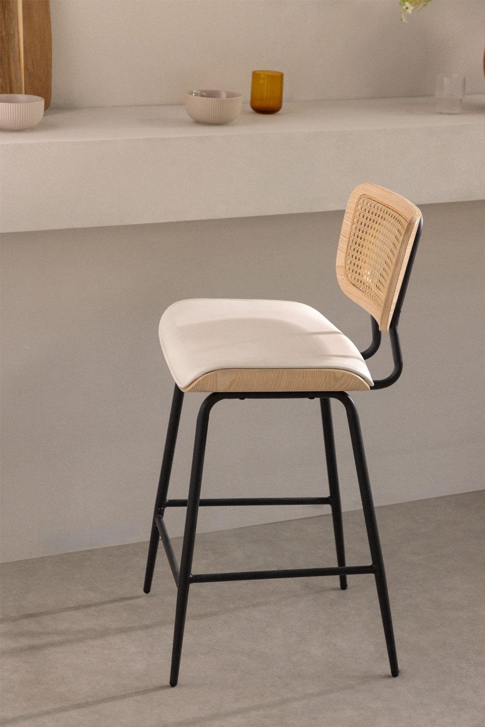 High stool in wood, rattan and Raysa leatherette, gallery image 1