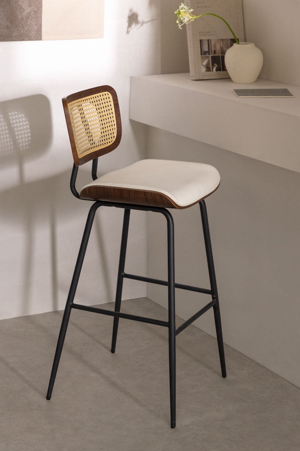 High stool in wood, rattan and Raysa leatherette, gallery image 1