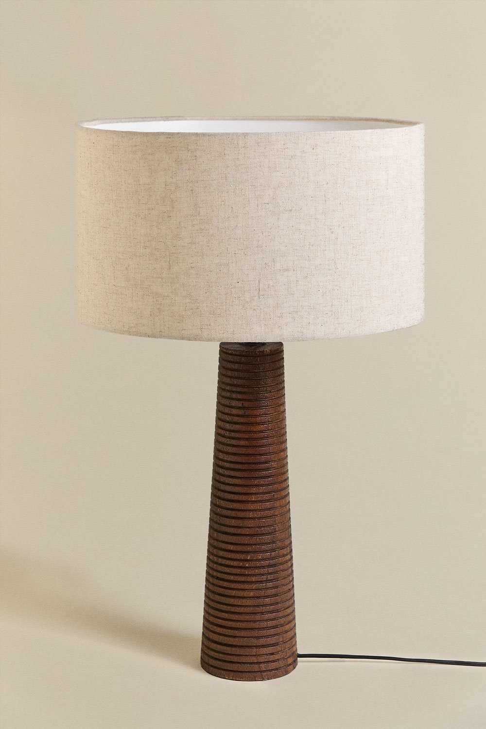 Table lamp in mango wood, linen and cotton Cala, gallery image 1