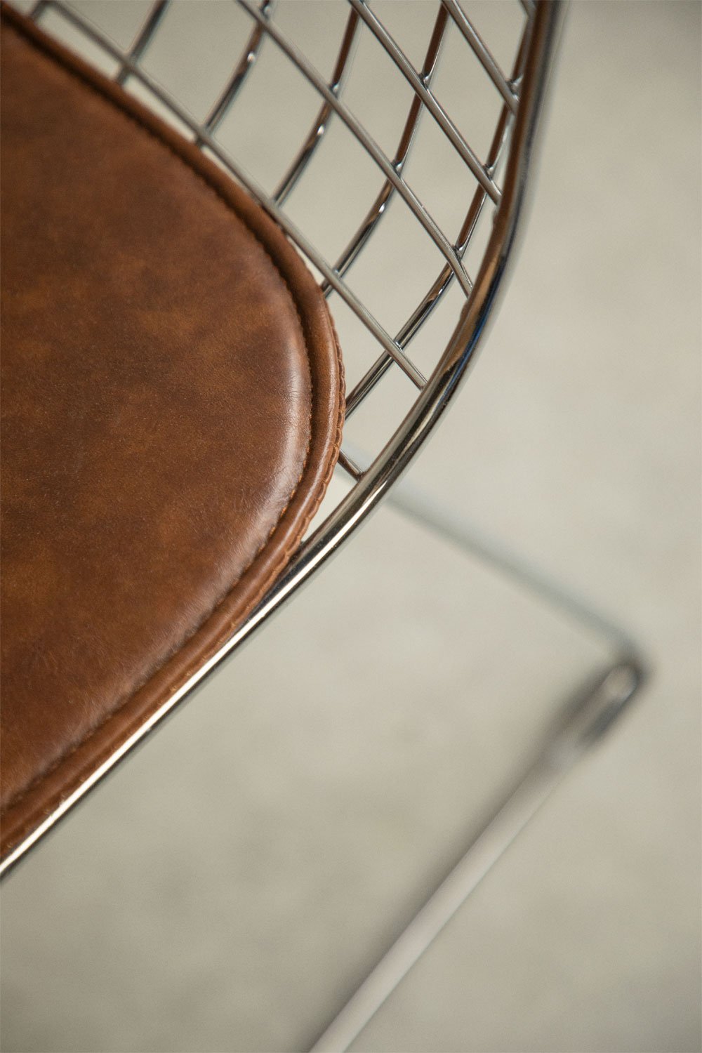 Dining chair in steel and faux leather Renee, gallery image 2