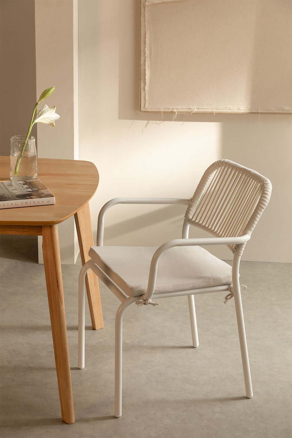 Stackable dining chair with armrests in aluminium and braided rope Arhiza, gallery image 1