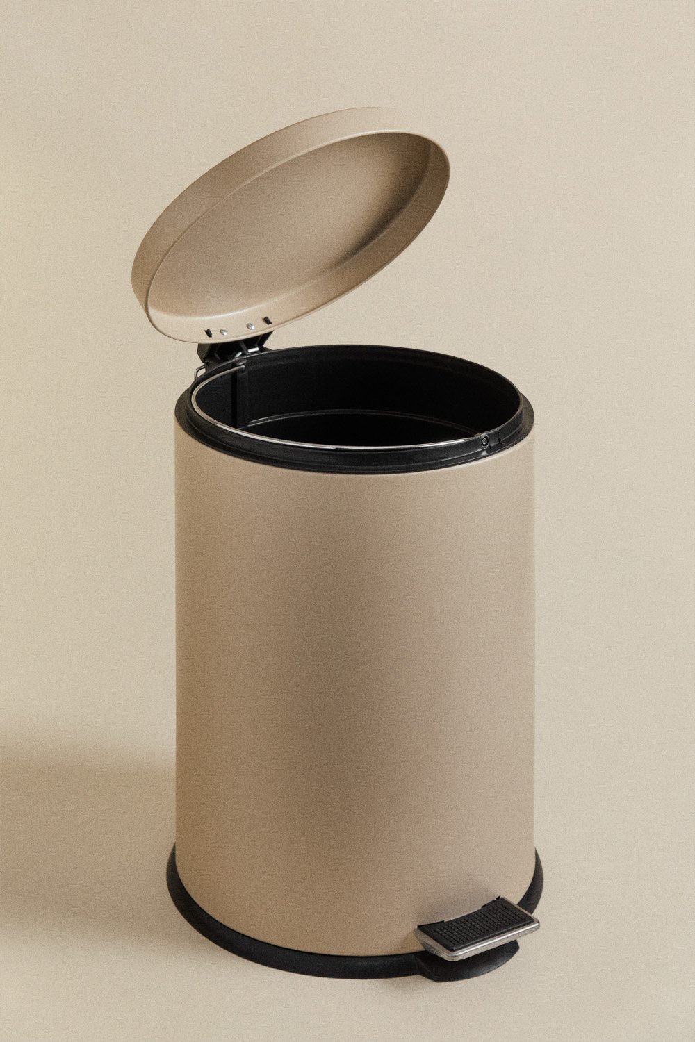 Eiden Pedal Bin with Lid, gallery image 2