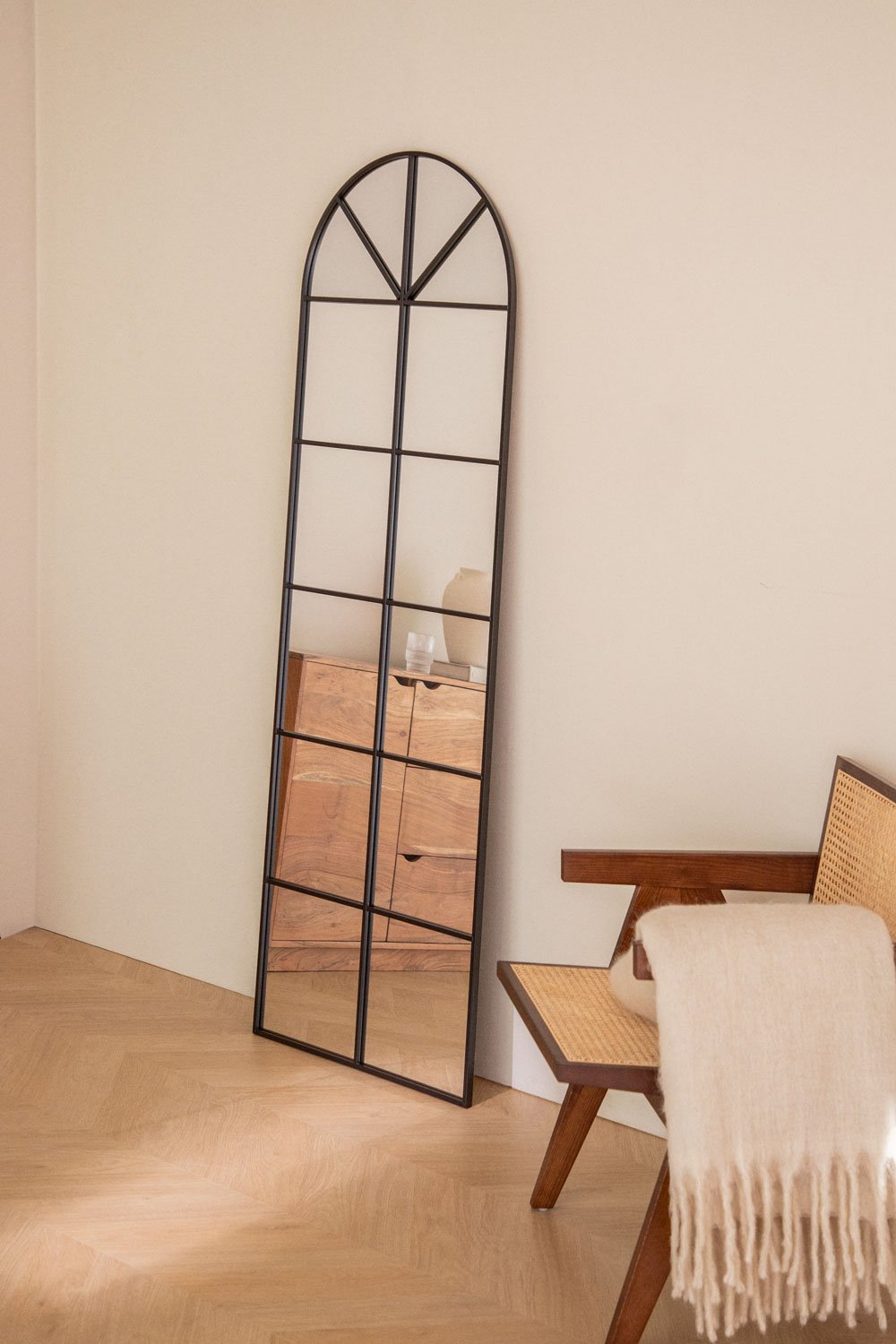 Paola Metal Wall Mirror Window Effect (60x180 cm), gallery image 1