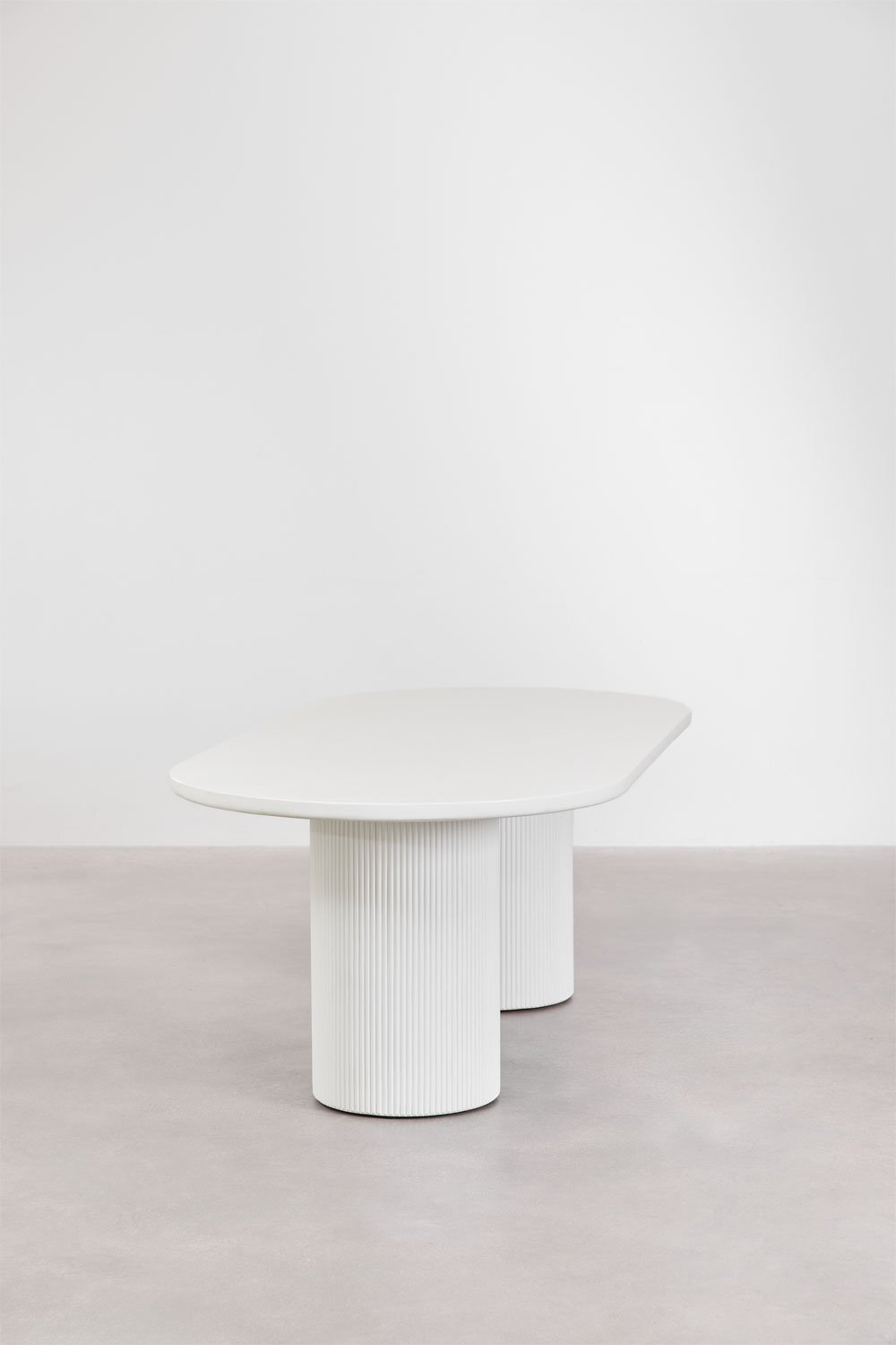 Oval garden table (220x100 cm) in Velia cement, gallery image 2