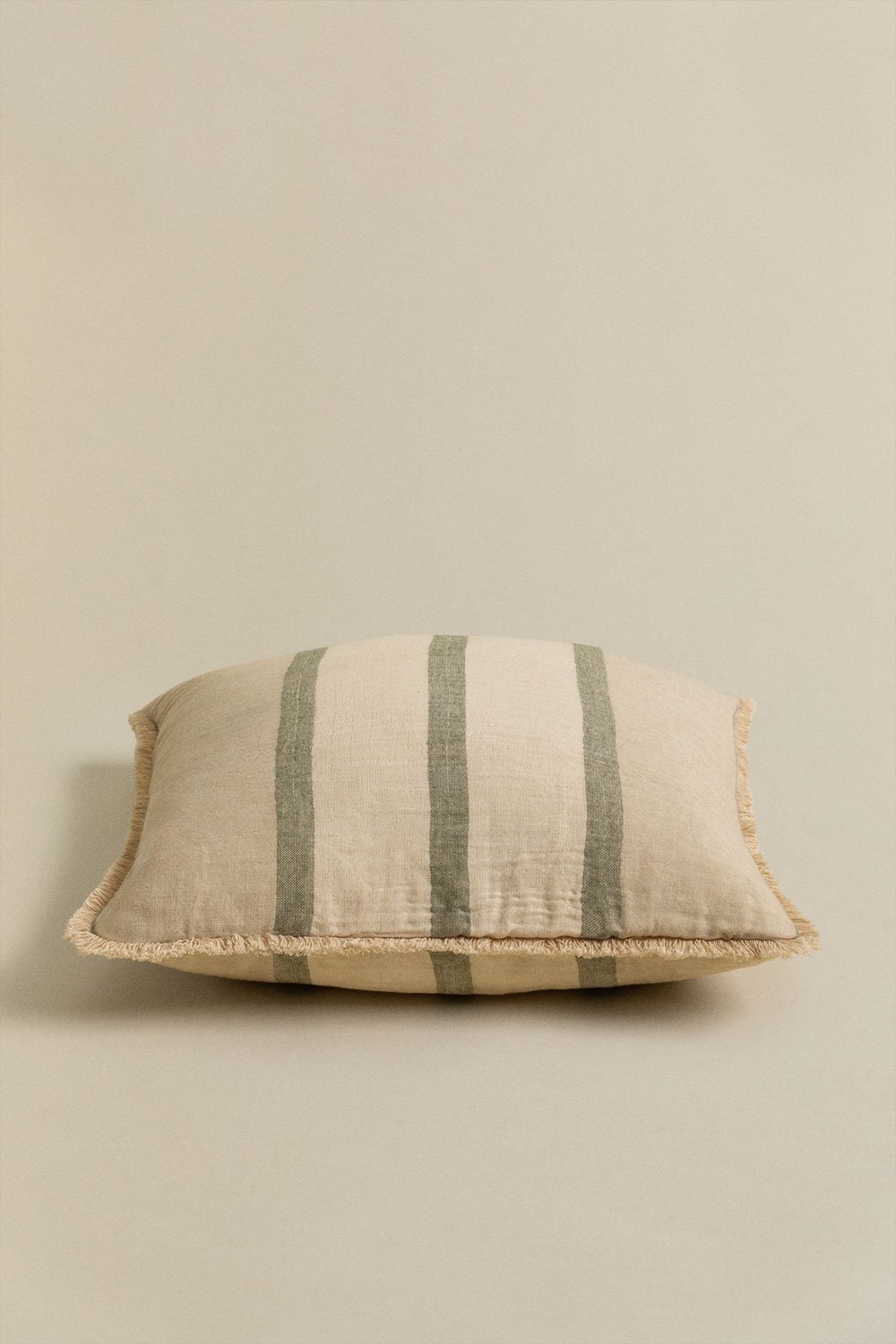Square cushion 45x45 cm in Nyland cotton, gallery image 3