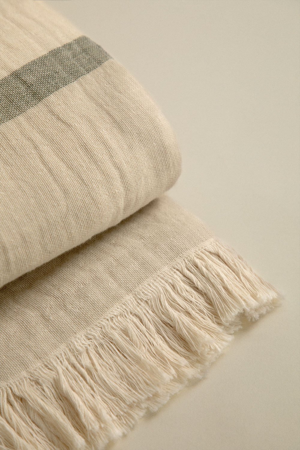 Nyland cotton quilt, gallery image 3